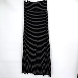 Maxi Skirt Women's M Black Gray Stripes Azules Rayon Classic Modest Comfort